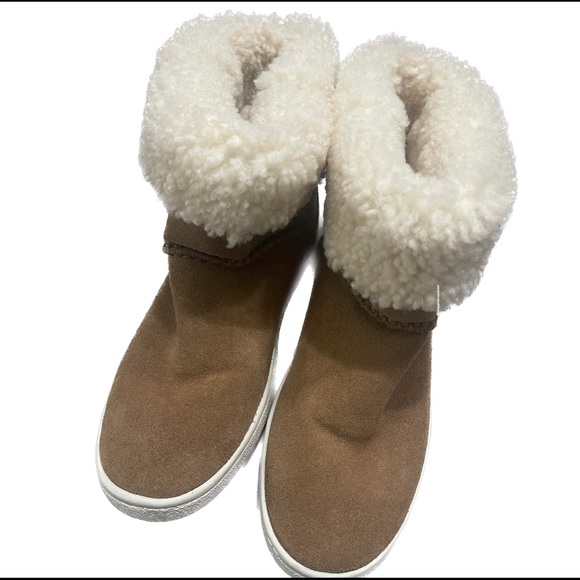 UGG Mika Classic Sneaker Boot - Picture 5 of 8